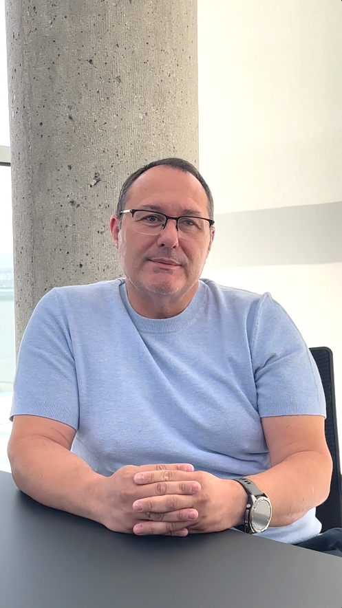 Cesar Miñano